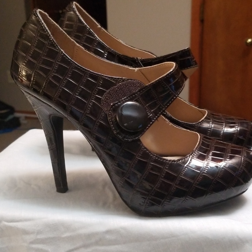 Espresso alligator embossed Mary Jane heeled platf